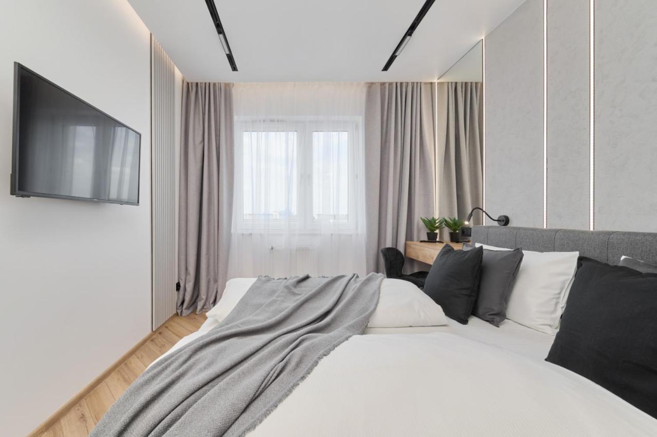 Exclusive Apartment With Balcony & Parking Wroclaw By Renters Prestige Eksteriør bilde