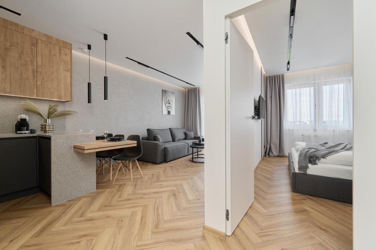 Exclusive Apartment With Balcony & Parking Wroclaw By Renters Prestige Eksteriør bilde