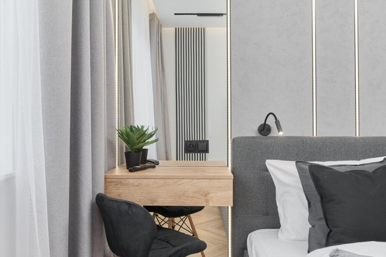 Exclusive Apartment With Balcony & Parking Wroclaw By Renters Prestige Eksteriør bilde