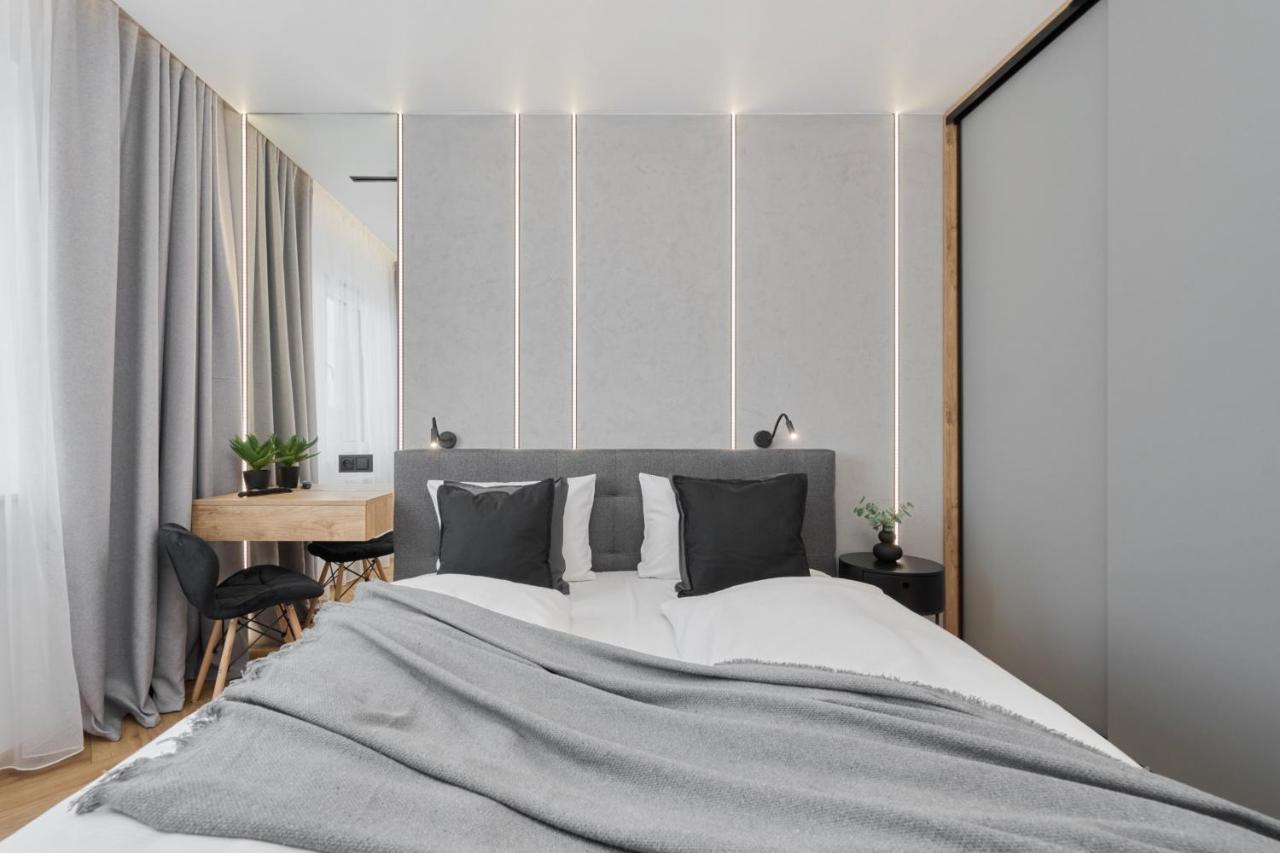 Exclusive Apartment With Balcony & Parking Wroclaw By Renters Prestige Eksteriør bilde
