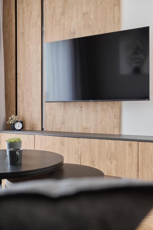 Exclusive Apartment With Balcony & Parking Wroclaw By Renters Prestige Eksteriør bilde